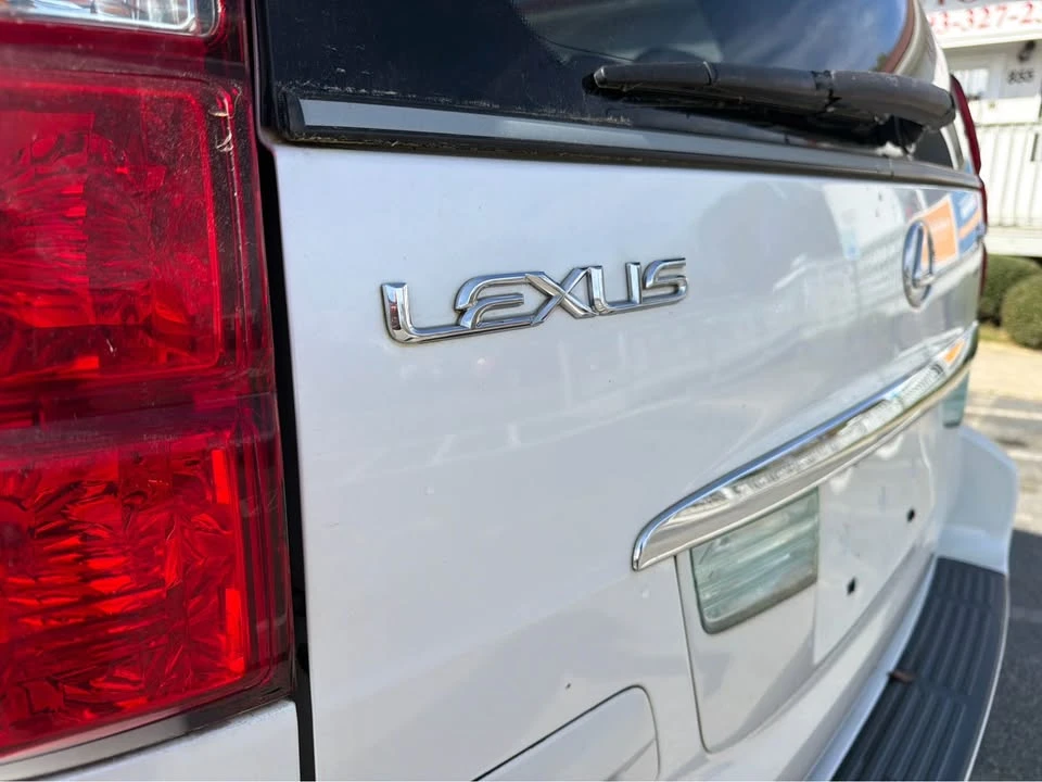 2009 Lexus GX 1st Gen - Image 18 of 19