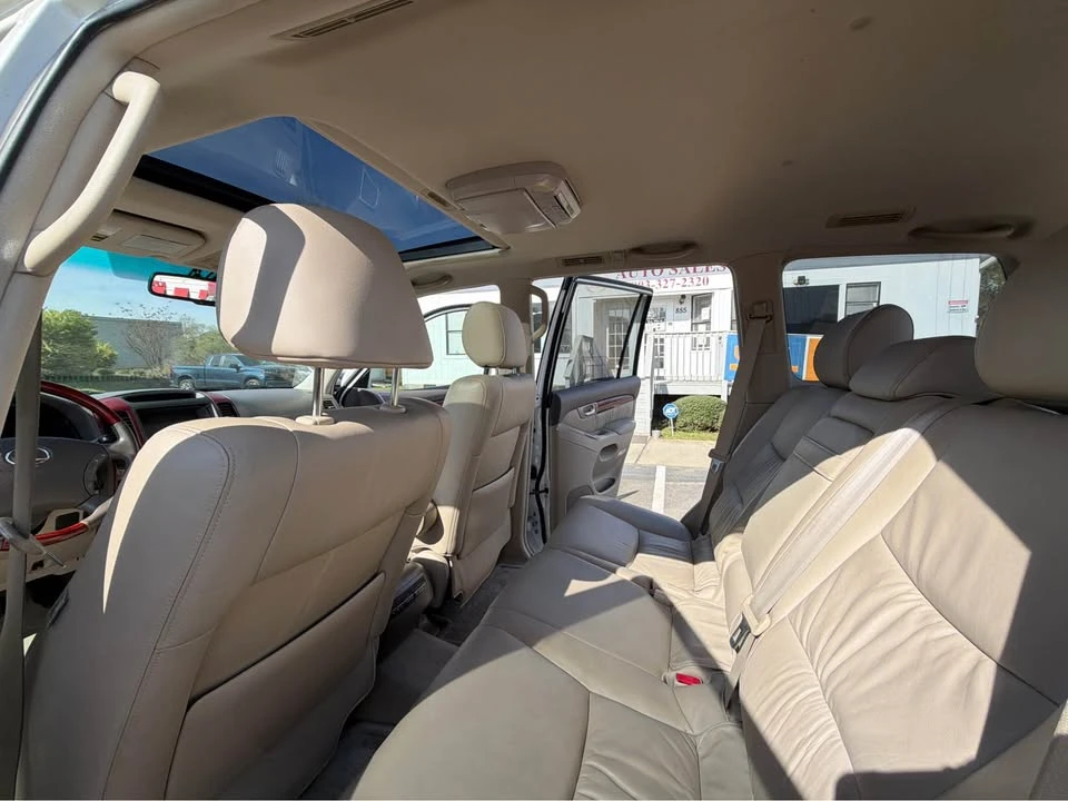2009 Lexus GX 1st Gen - Image 9 of 19