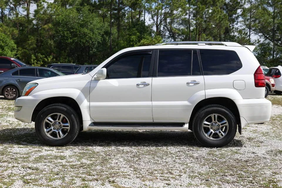 2009 Lexus GX 1st Gen - Image 7 of 12