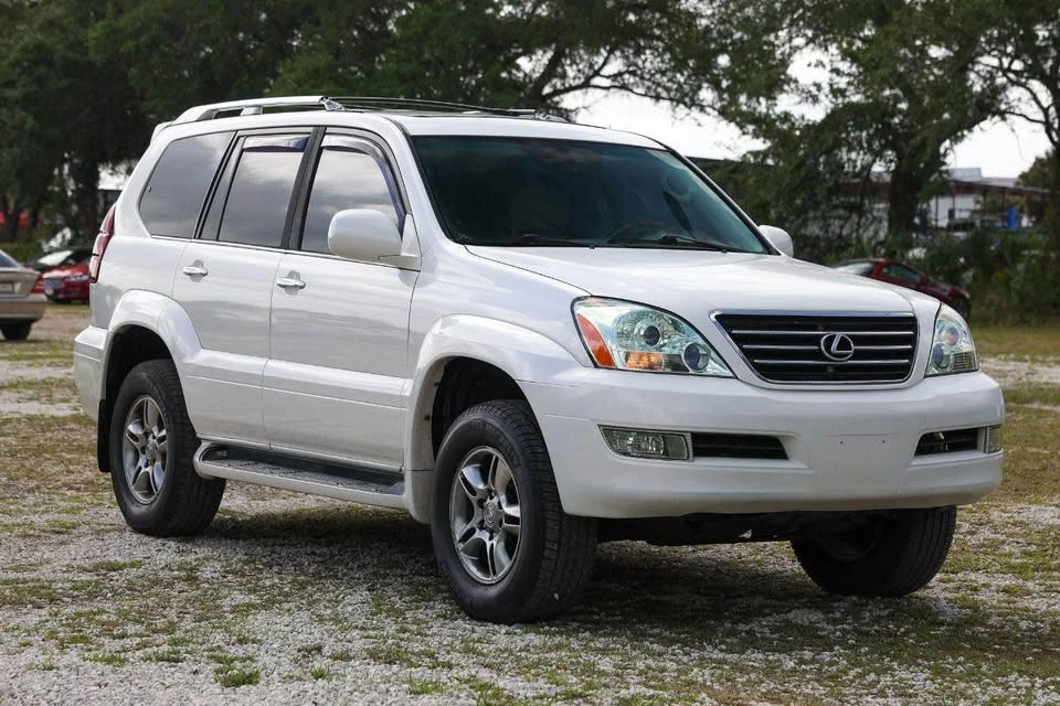 2009 Lexus GX 1st Gen - Image 2 of 12