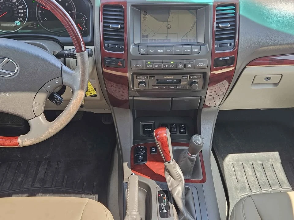 2009 Lexus GX 1st Gen - Image 18 of 20
