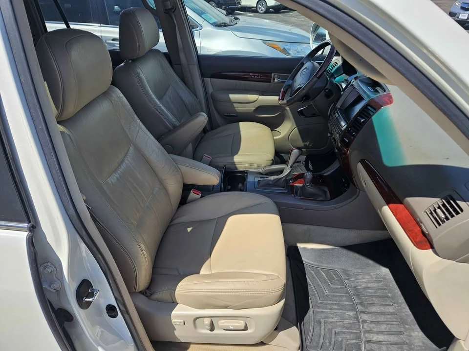 2009 Lexus GX 1st Gen - Image 15 of 20