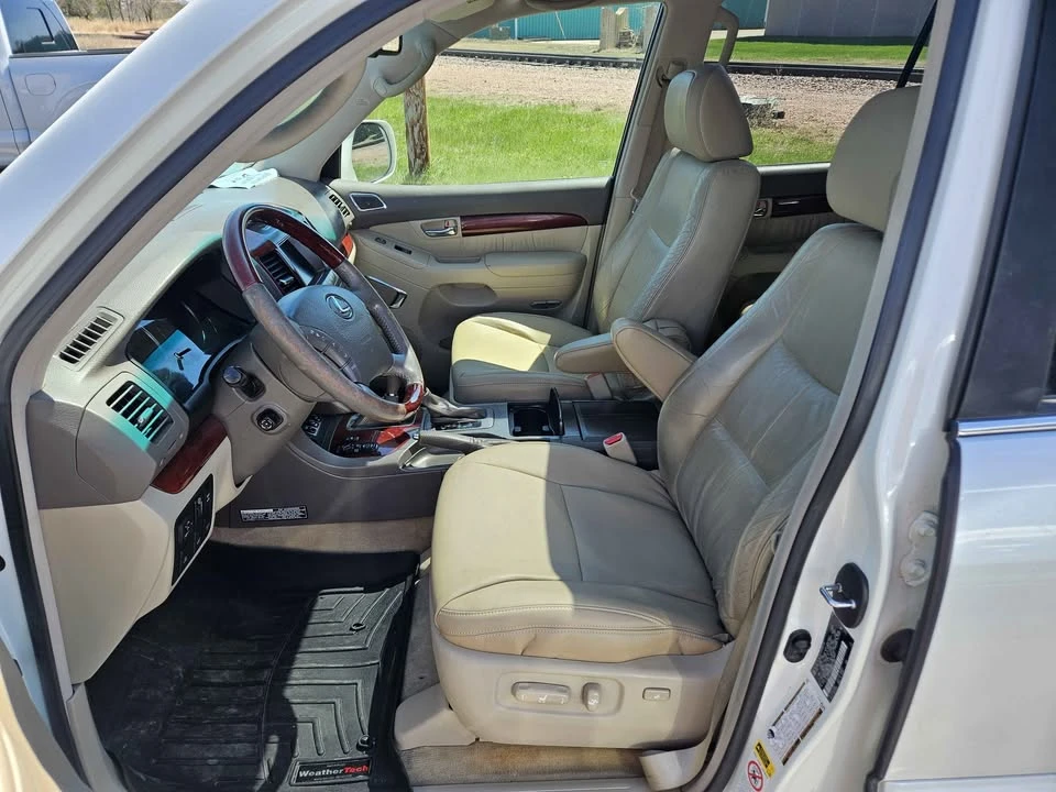 2009 Lexus GX 1st Gen - Image 9 of 20