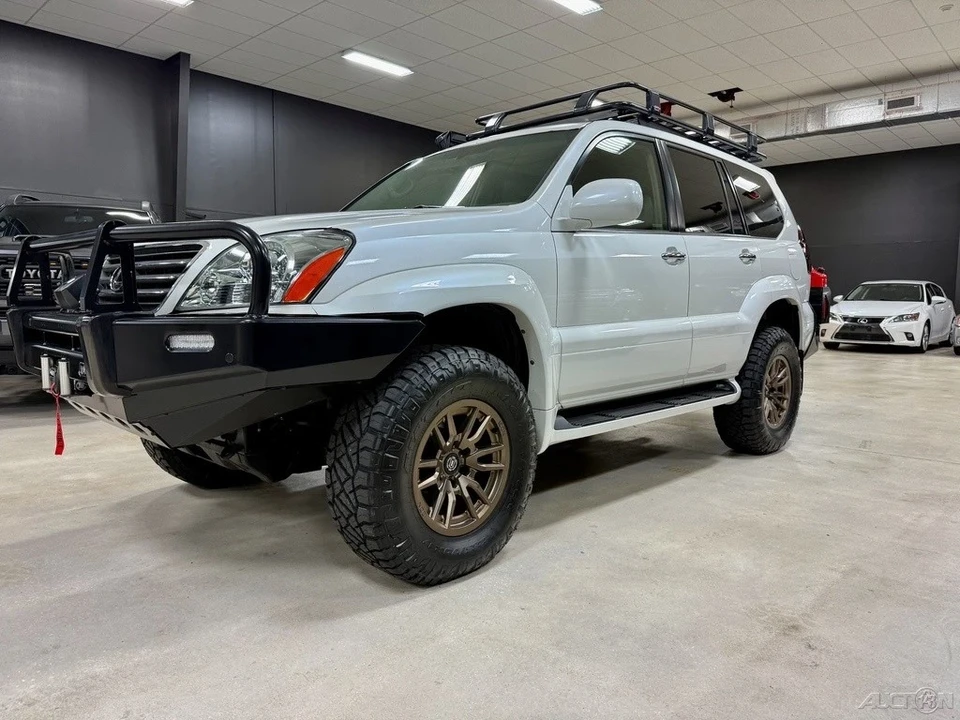 2009 Lexus GX 1st Gen - Image 2 of 12