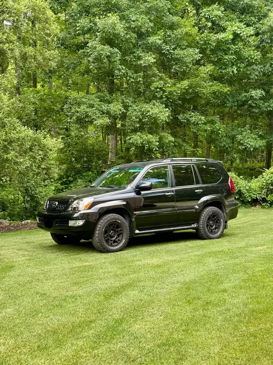 2009 Lexus GX 1st Gen - Image 2 of 20