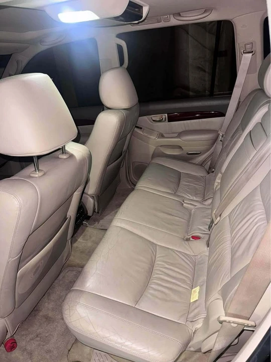 2009 Lexus GX 1st Gen - Image 6 of 8