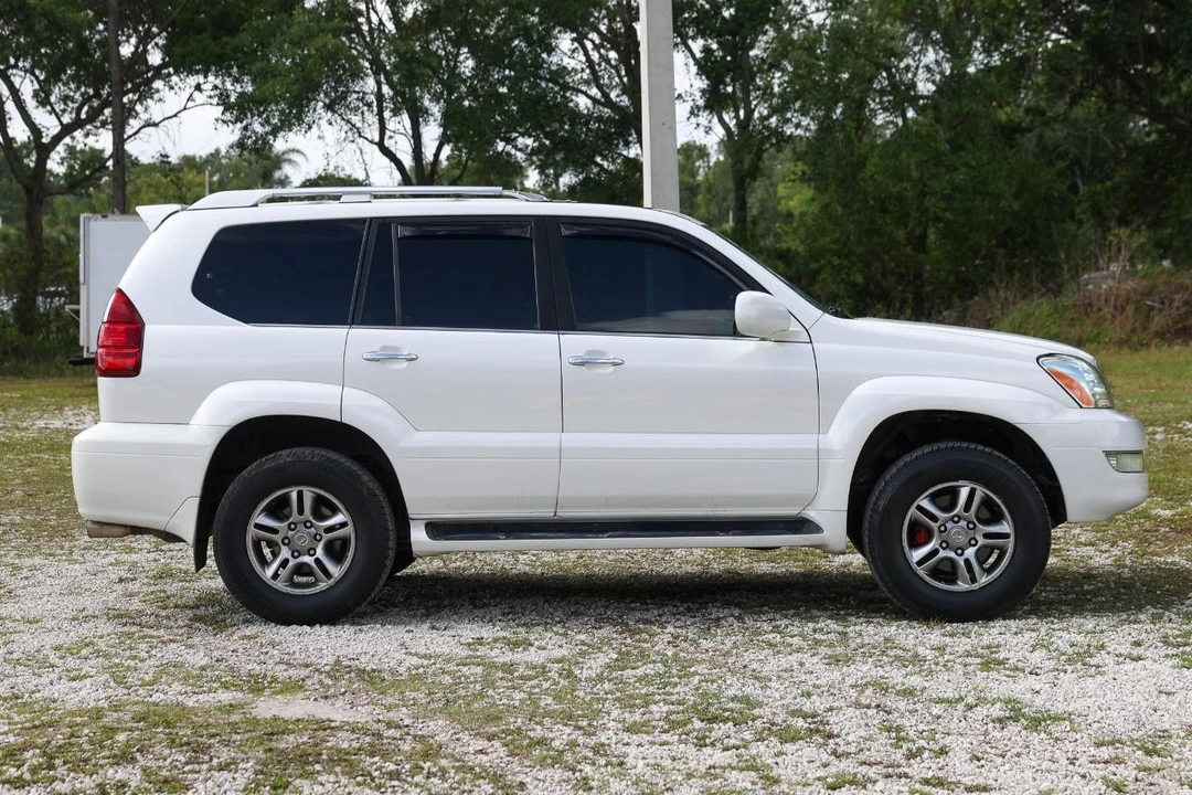 2009 Lexus GX 1st Gen - Image 13 of 21