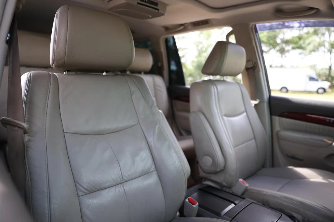 2009 Lexus GX 1st Gen - Image 18 of 21