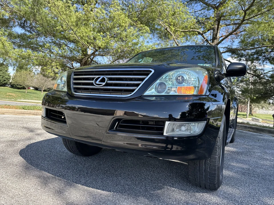 2009 Lexus GX 1st Gen - Image 3 of 31