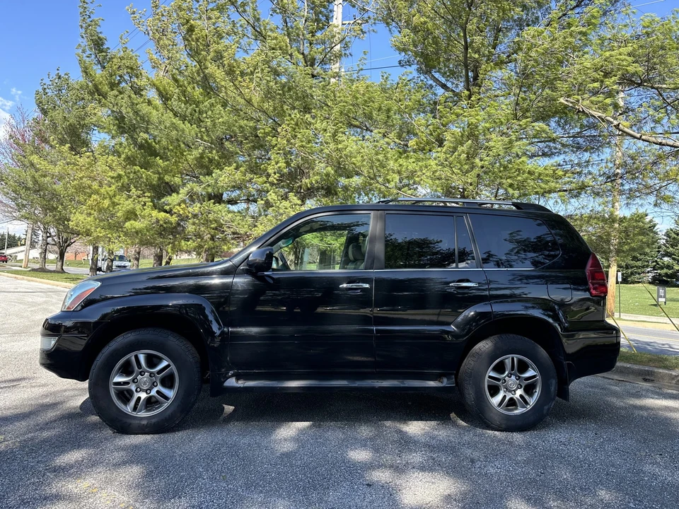 2009 Lexus GX 1st Gen - Image 8 of 31