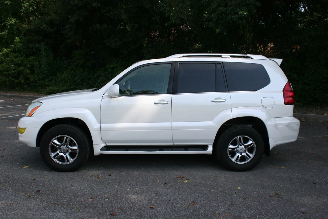 2009 Lexus GX 1st Gen - Image 5 of 31