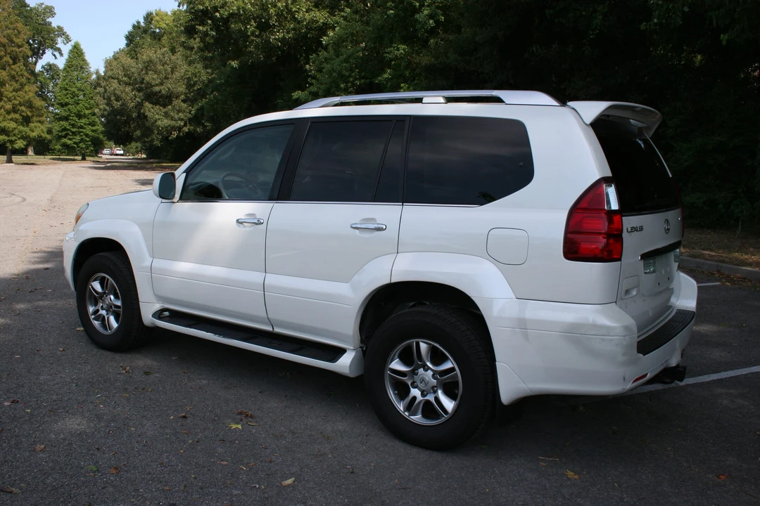 2009 Lexus GX 1st Gen - Image 6 of 31