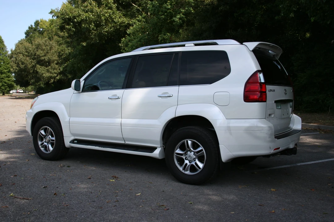 2009 Lexus GX 1st Gen - Image 29 of 31