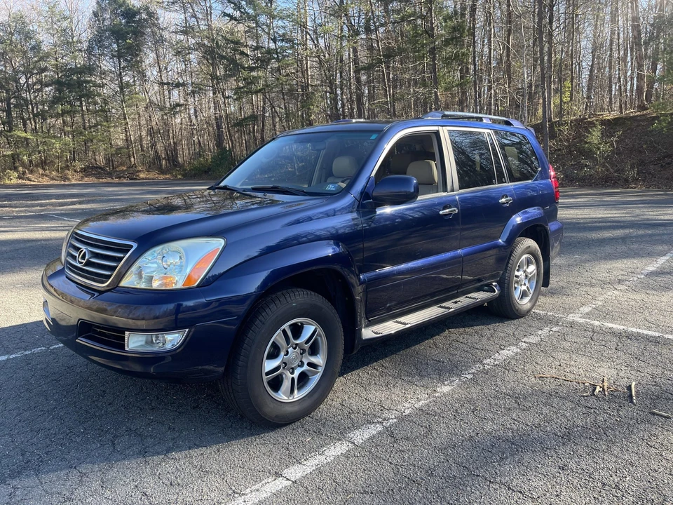 2009 Lexus GX 1st Gen - Image 2 of 31