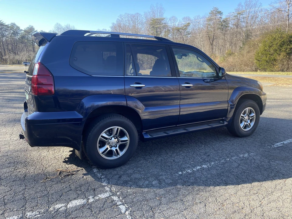 2009 Lexus GX 1st Gen - Image 21 of 31