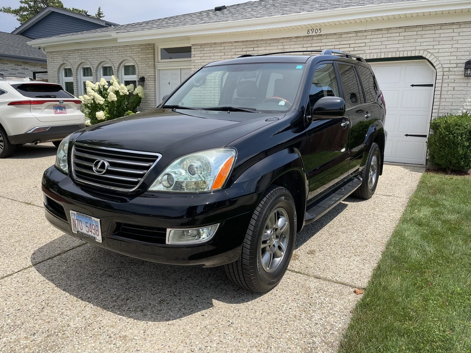 2009 Lexus GX 1st Gen - Image 3 of 31