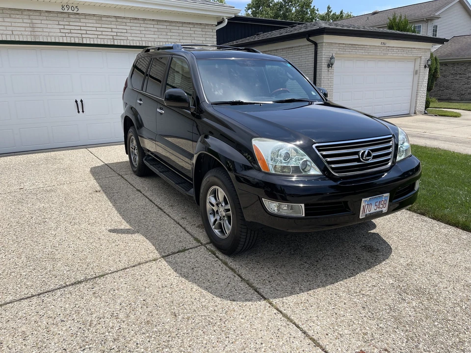 2009 Lexus GX 1st Gen - Image 5 of 31