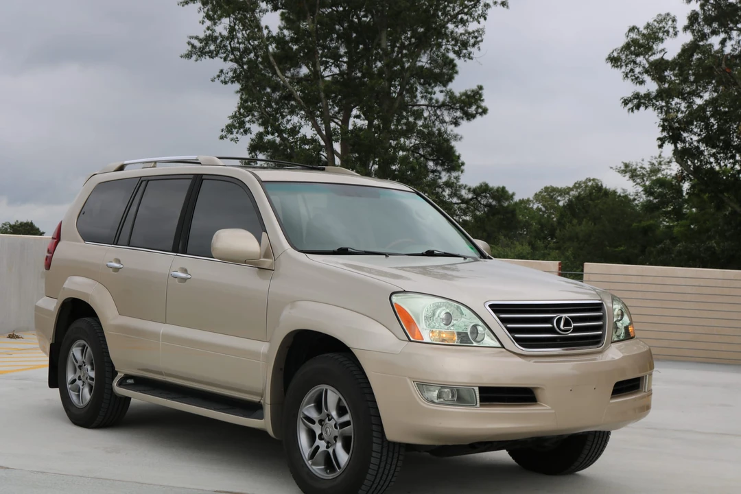 2009 Lexus GX 1st Gen - Image 19 of 31