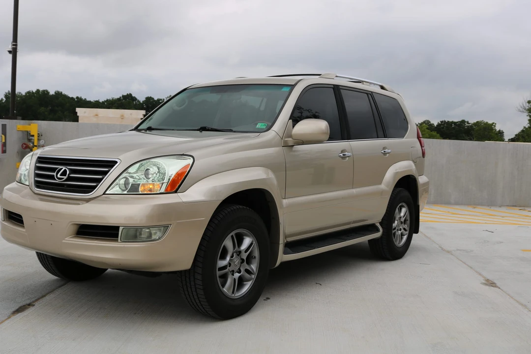 2009 Lexus GX 1st Gen - Image 2 of 31