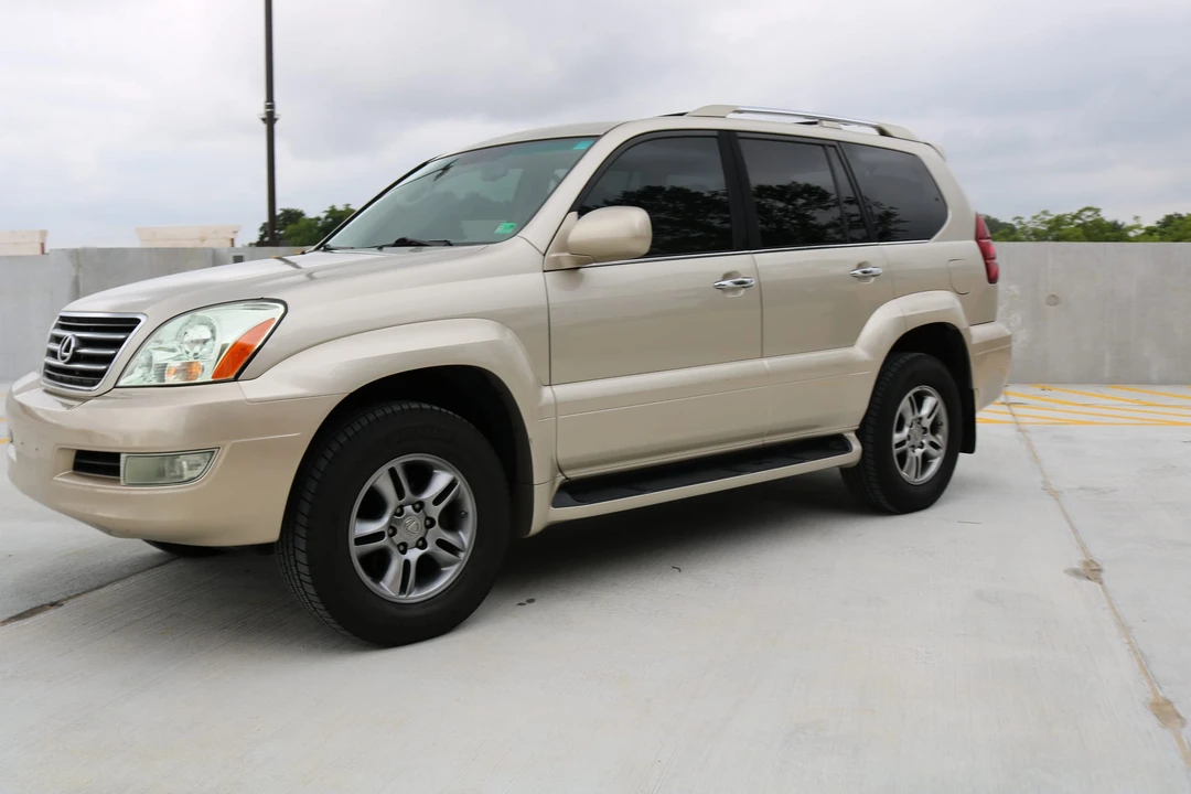 2009 Lexus GX 1st Gen - Image 5 of 31