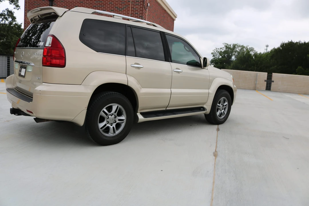 2009 Lexus GX 1st Gen - Image 26 of 31