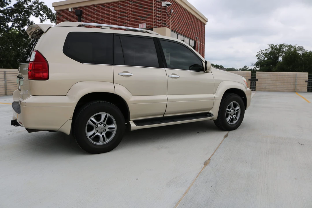 2009 Lexus GX 1st Gen - Image 24 of 31