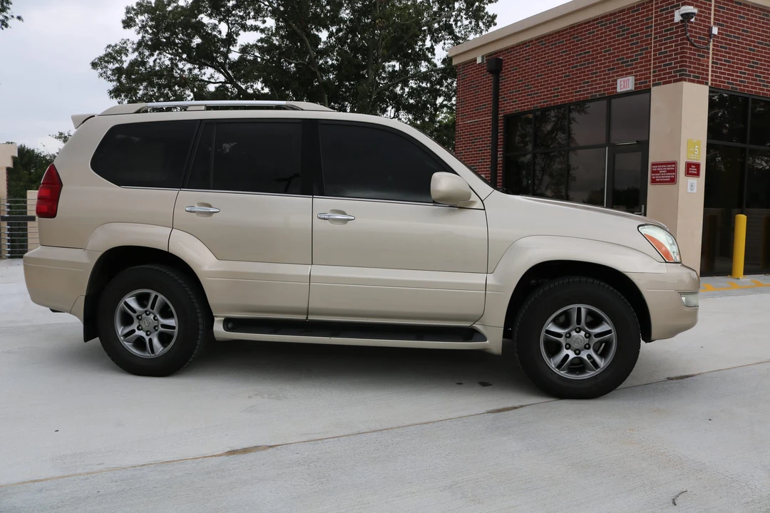 2009 Lexus GX 1st Gen - Image 20 of 31