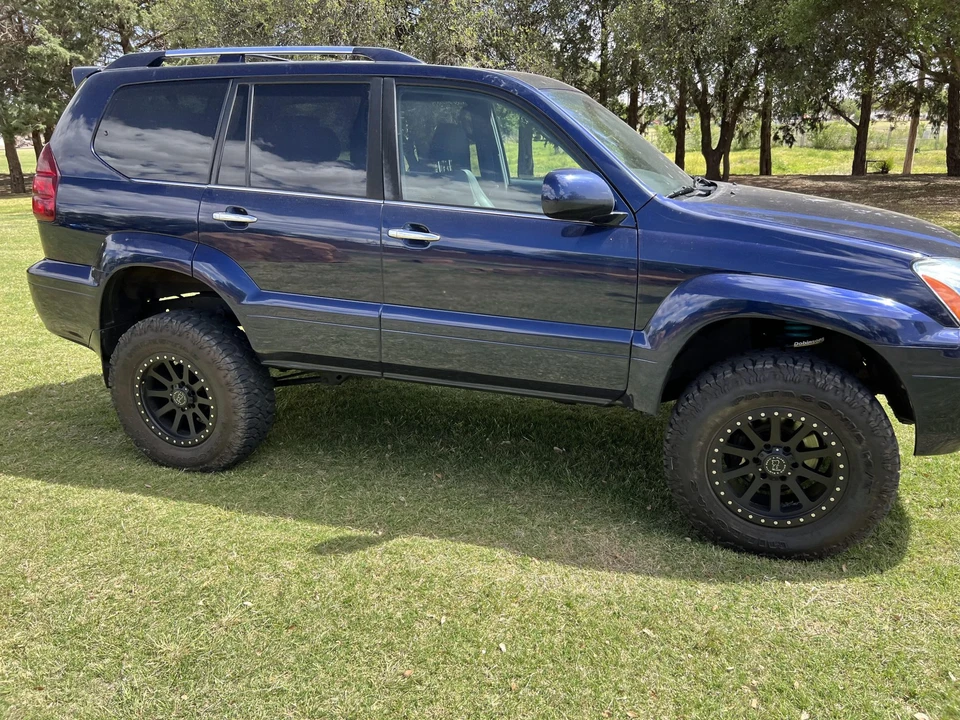 2009 Lexus GX 1st Gen - Image 21 of 31