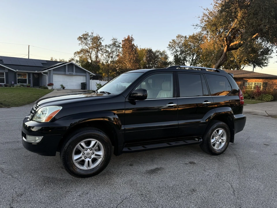 2009 Lexus GX 1st Gen - Image 12 of 31