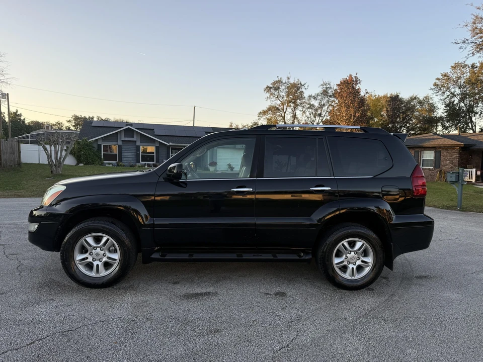 2009 Lexus GX 1st Gen - Image 16 of 31