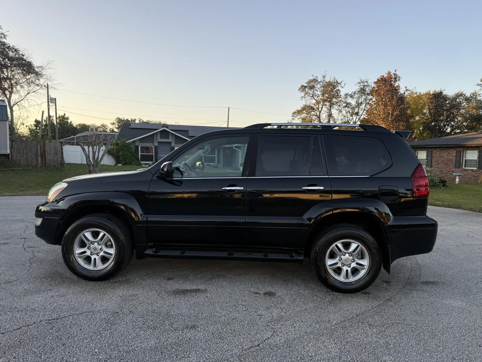 2009 Lexus GX 1st Gen - Image 17 of 31