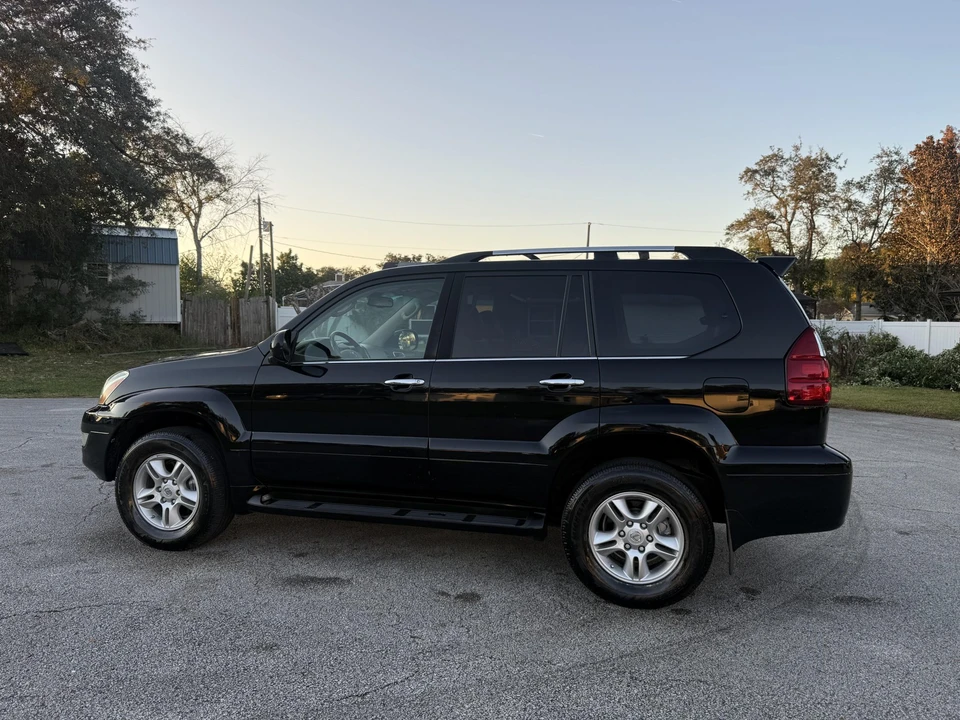 2009 Lexus GX 1st Gen - Image 18 of 31