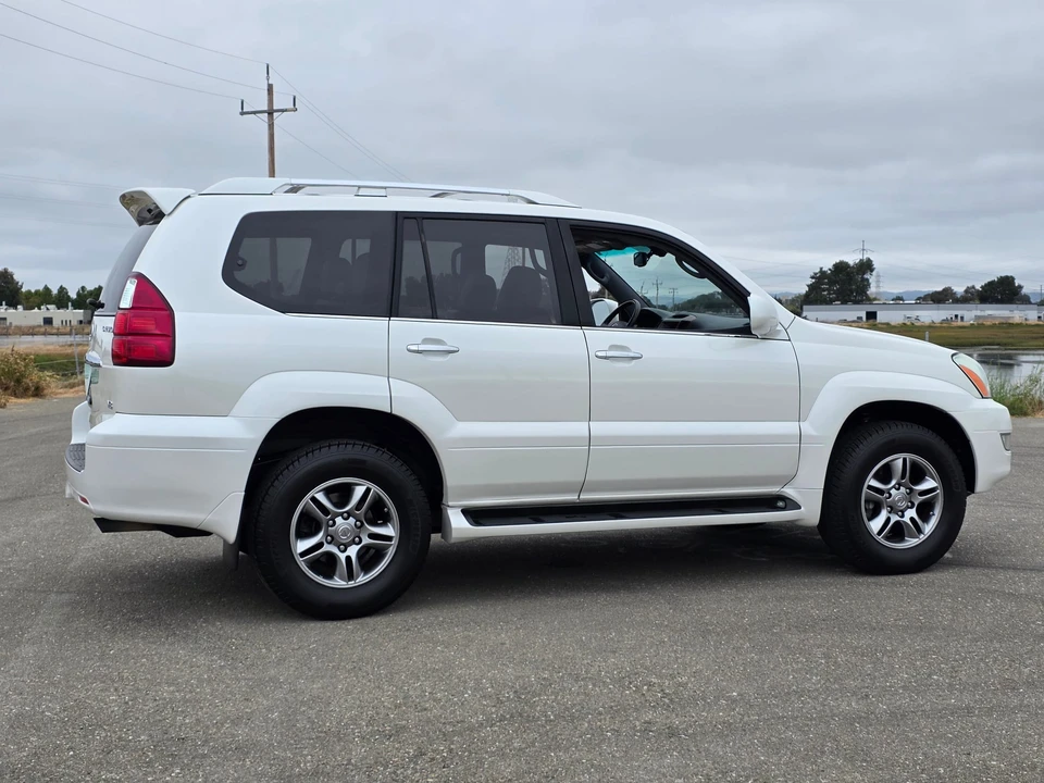 2009 Lexus GX 1st Gen - Image 21 of 31