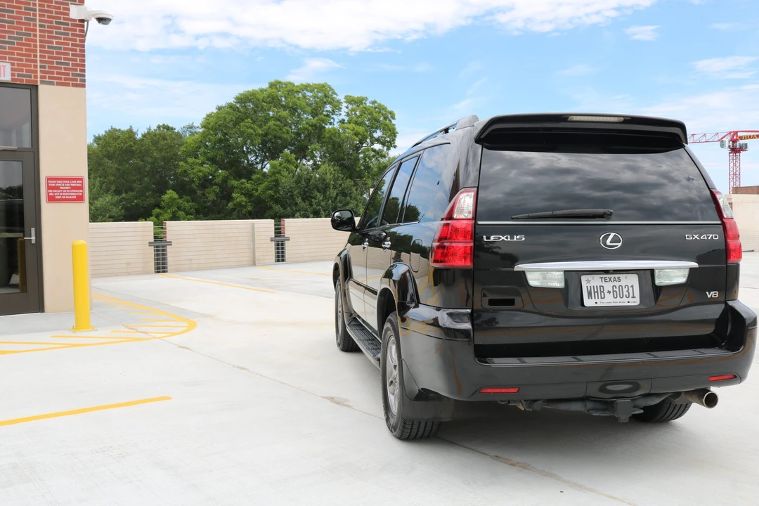 2009 Lexus GX 1st Gen - Image 13 of 31