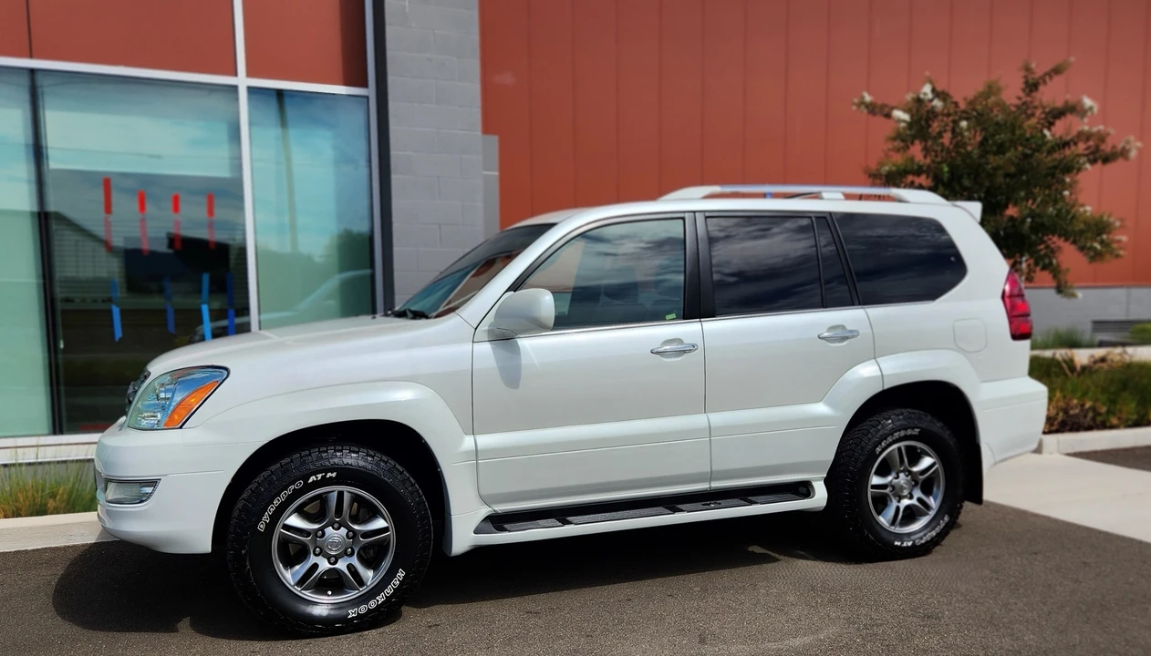 2009 Lexus GX 1st Gen - Image 12 of 31