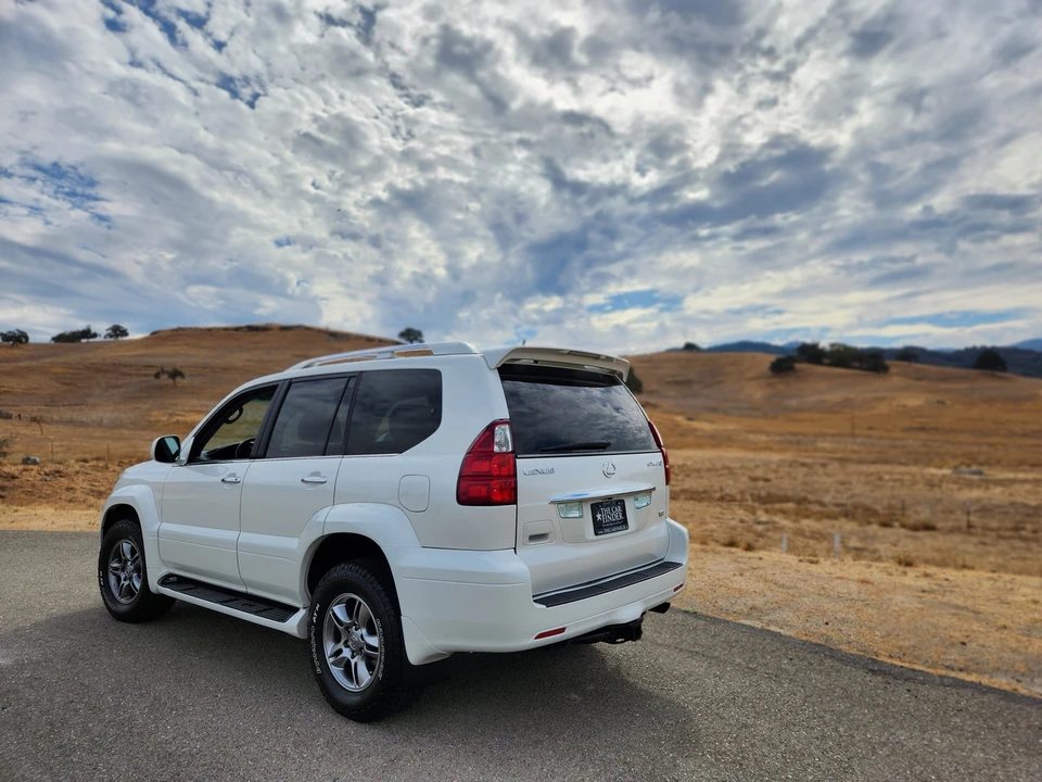 2009 Lexus GX 1st Gen - Image 19 of 31