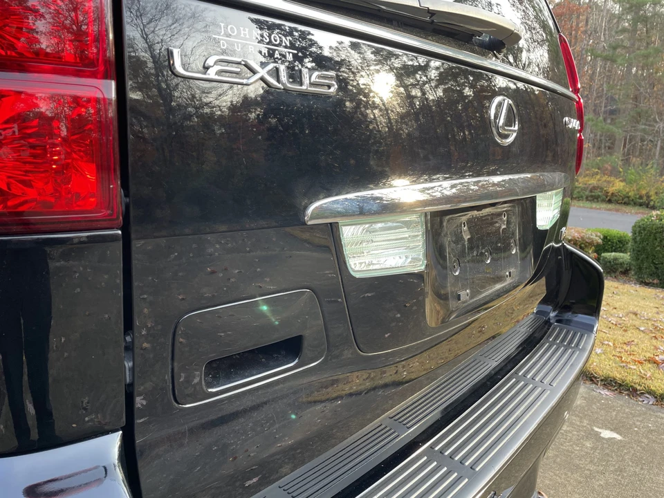 2009 Lexus GX 1st Gen - Image 28 of 31