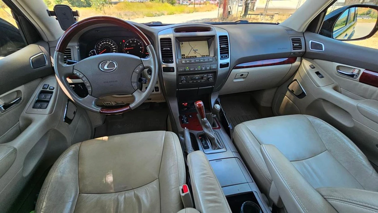 2009 Lexus GX 1st Gen - Image 8 of 12