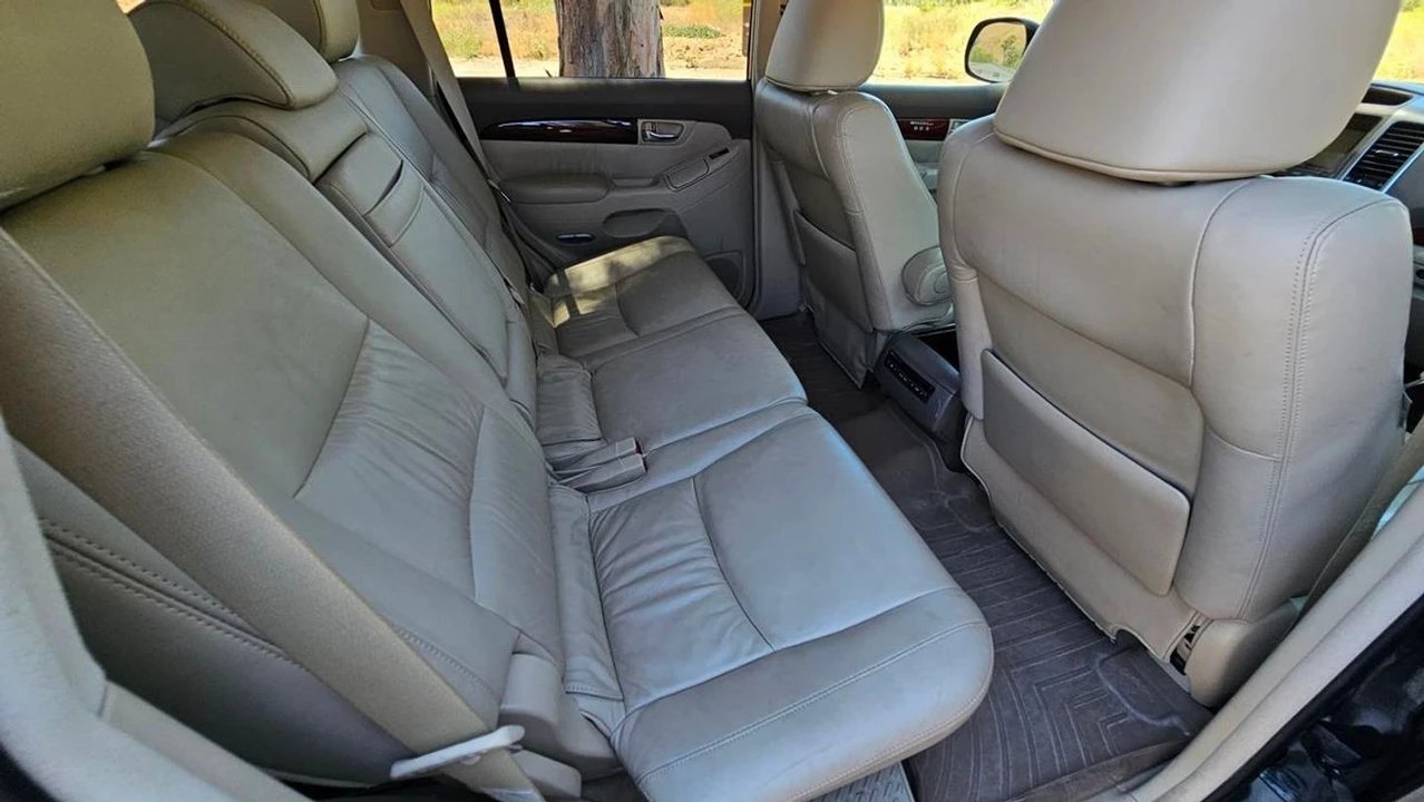 2009 Lexus GX 1st Gen - Image 17 of 21