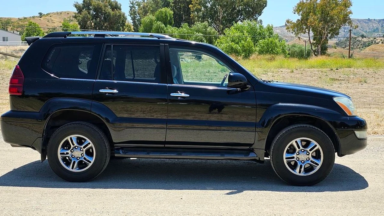 2009 Lexus GX 1st Gen - Image 13 of 21