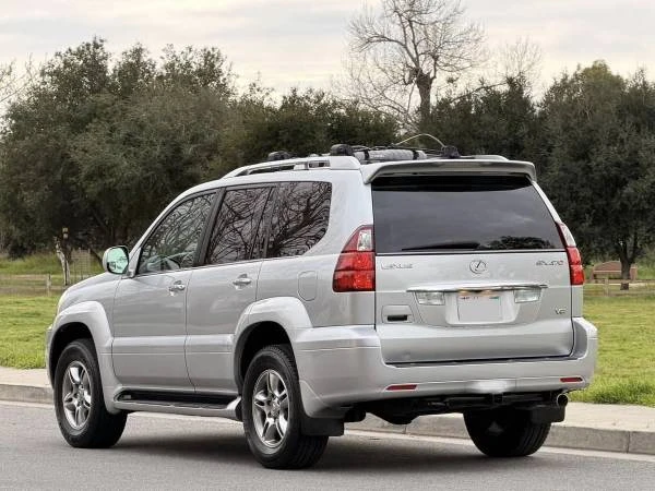 2009 Lexus GX 1st Gen - Image 2 of 20