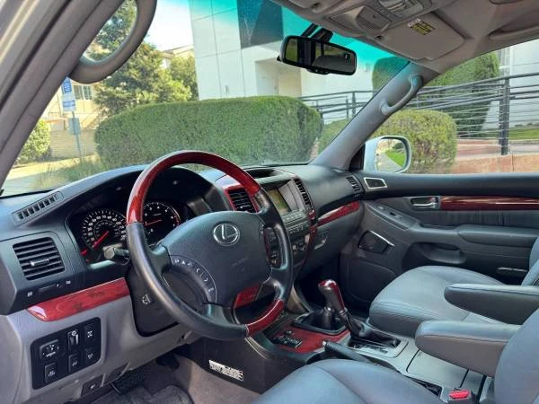 2009 Lexus GX 1st Gen - Image 11 of 20