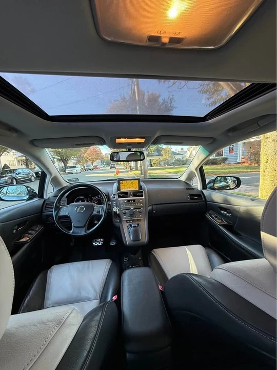 2009 Lexus HS - Image 11 of 11
