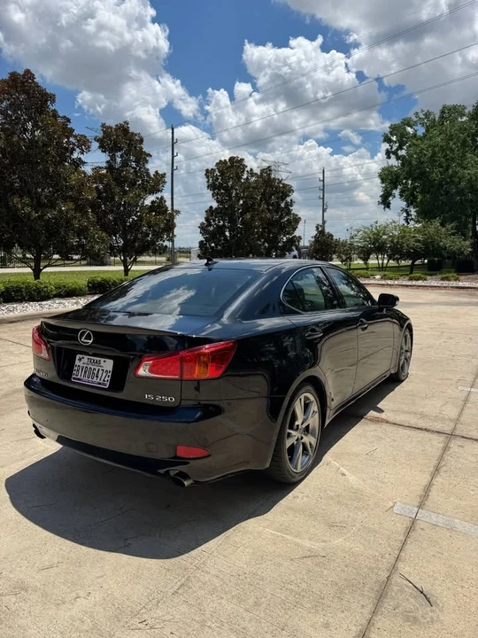2009 Lexus IS 2nd Gen - Image 5 of 13