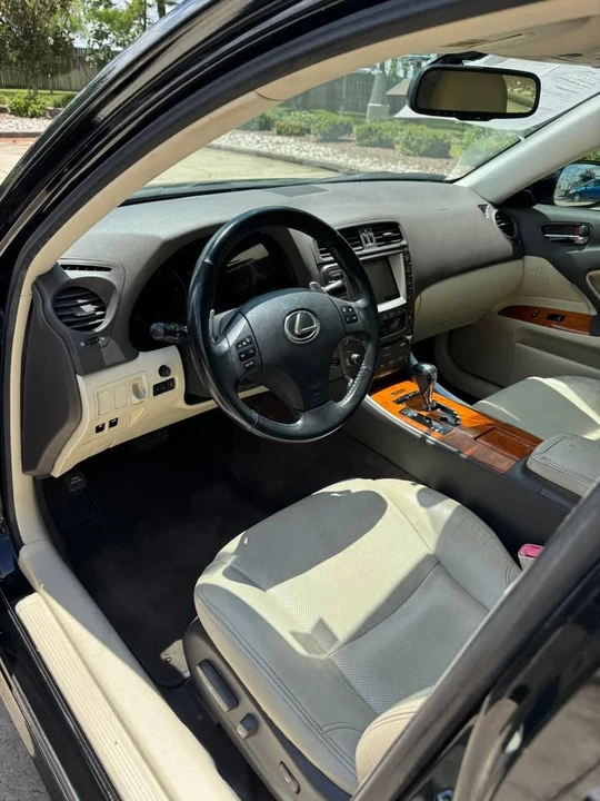 2009 Lexus IS 2nd Gen - Image 11 of 13