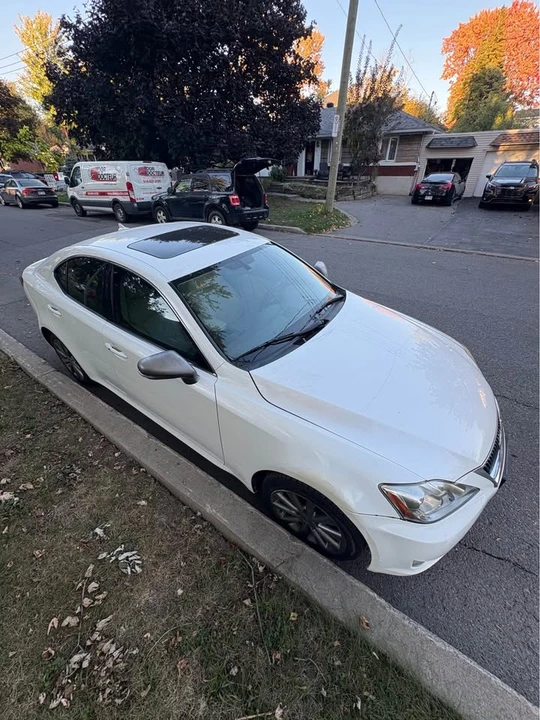 2009 Lexus IS 2nd Gen - Image 5 of 12