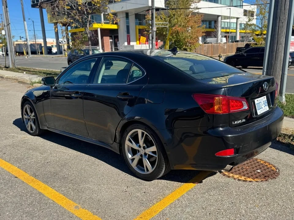 2009 Lexus IS 2nd Gen - Image 10 of 15