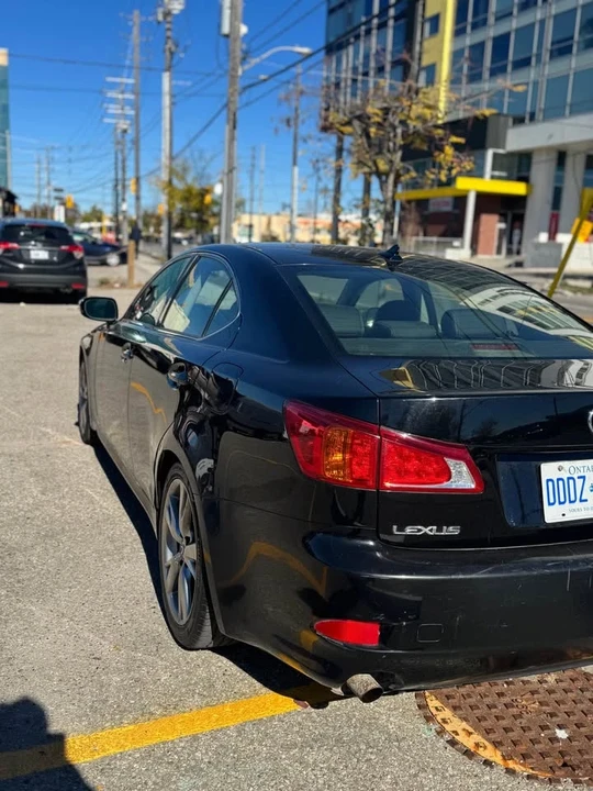 2009 Lexus IS 2nd Gen - Image 11 of 15