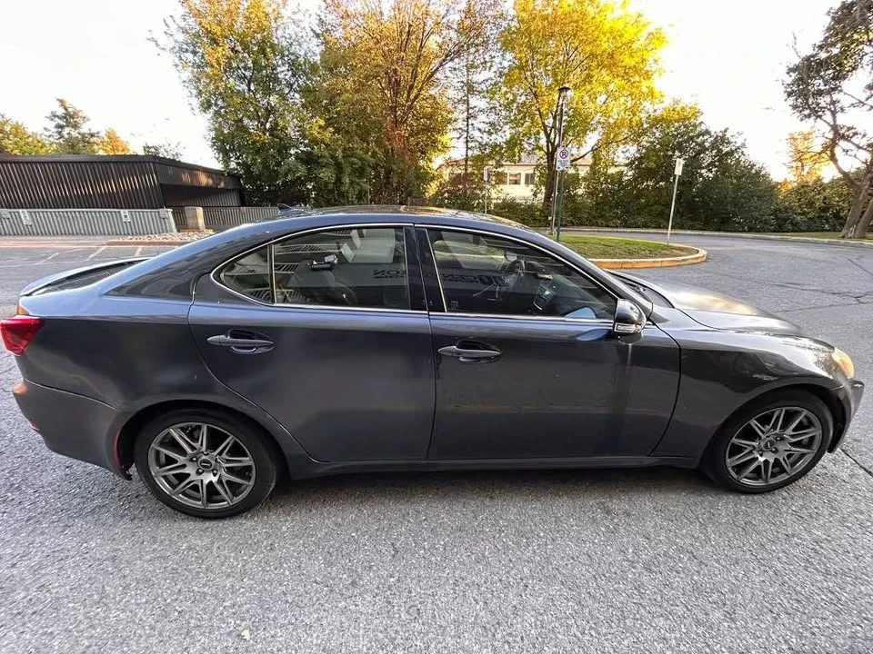 2009 Lexus IS 2nd Gen - Image 4 of 6