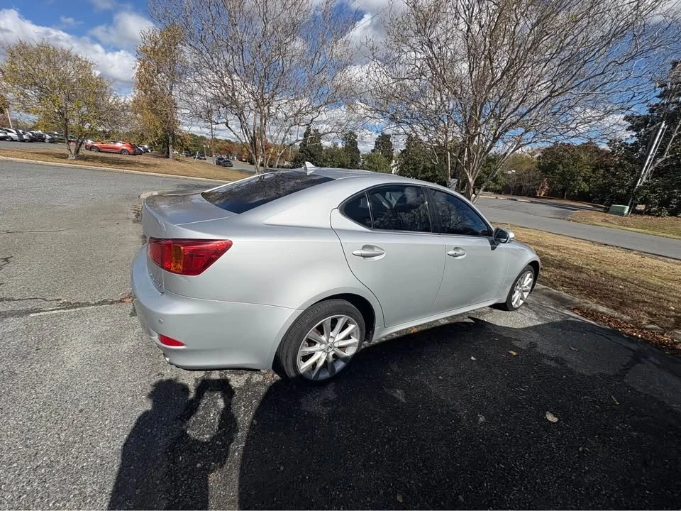 2009 Lexus IS 2nd Gen - Image 3 of 5